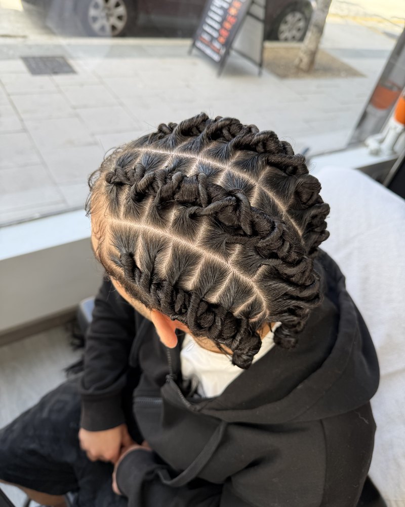 Trenzas tribales con diseño personalizado
